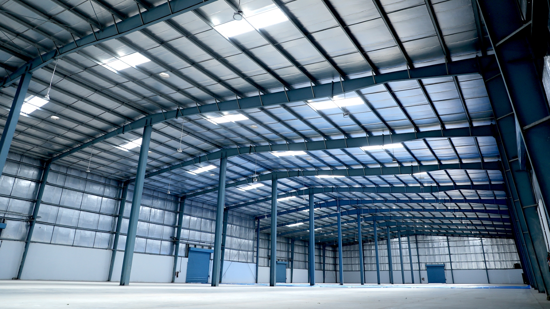 Modern PEB warehouse with steel framework