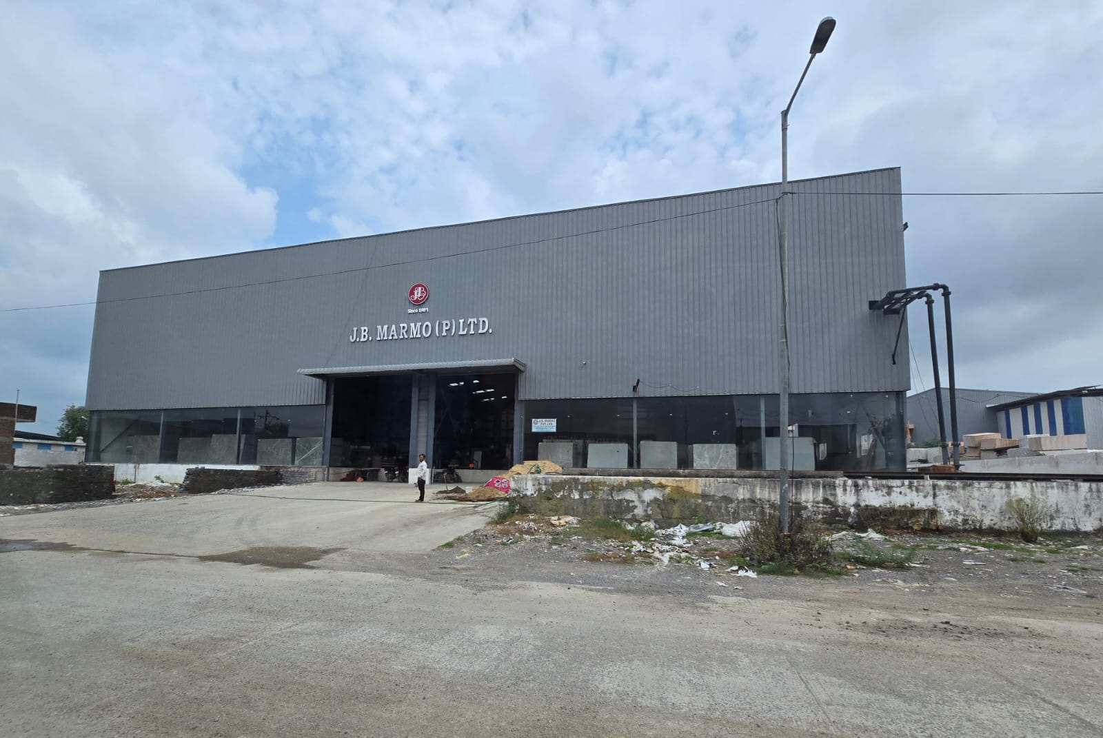 Heavy-duty EOT Crane